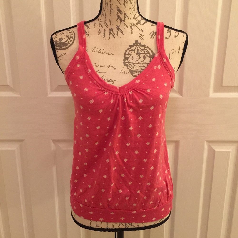 Old navy bubble tank. Size S. Great condition.